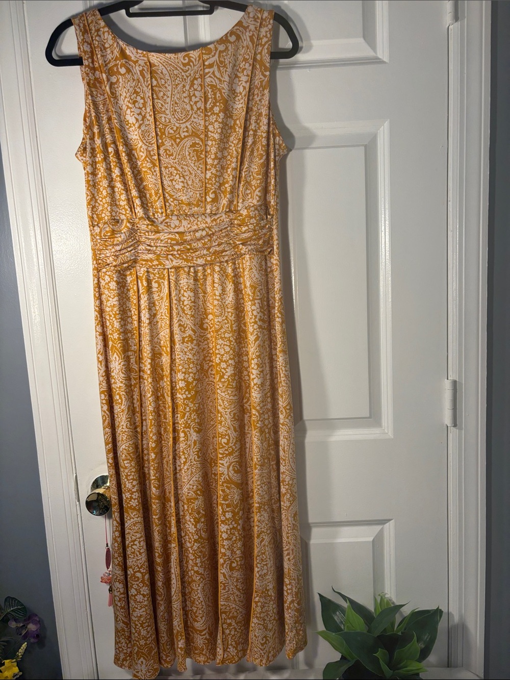 Perceptions New York Mustard Paisley Sleeveless Maxi Dress Size M